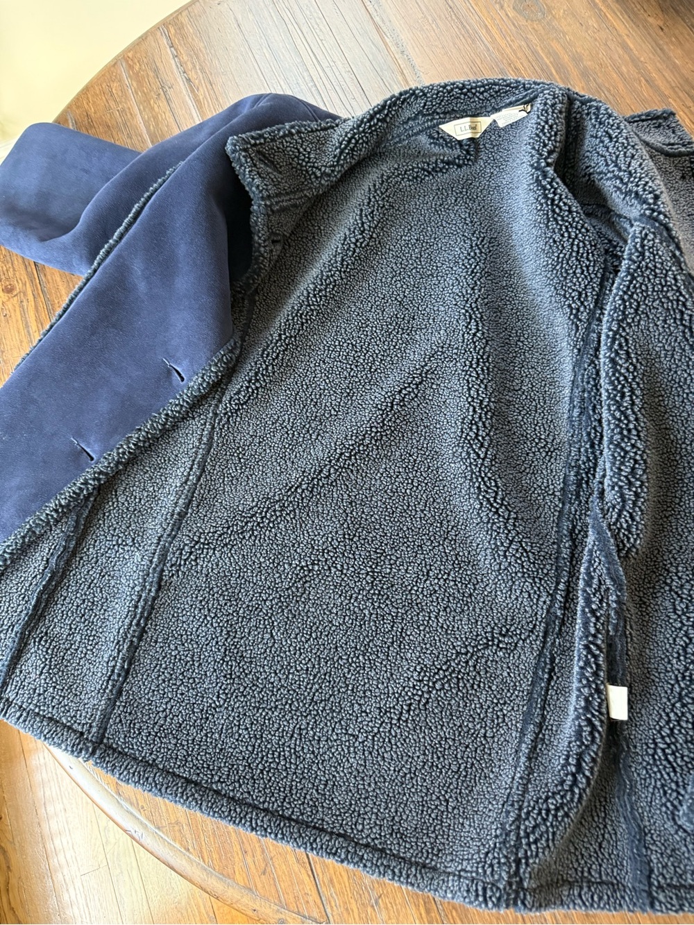 LL Bean Navy Sherpa Coat Sz Medium - Picture 7 of 7